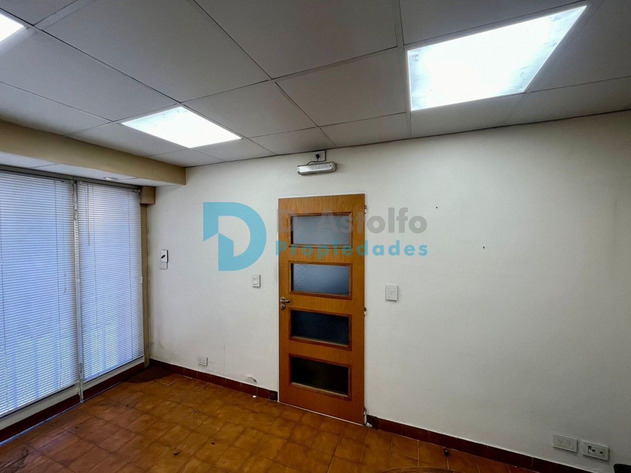 Excelente Local con vivienda