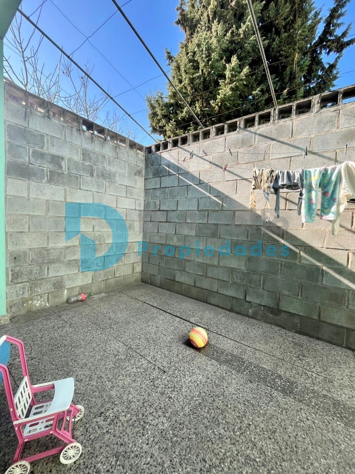 Excelente Local con vivienda