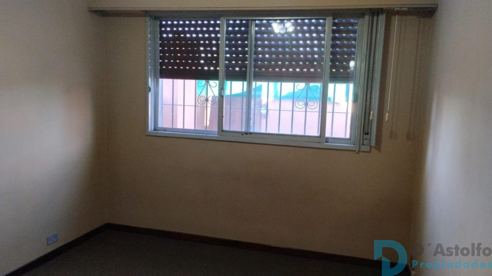 Excelente propiedad 5 ambientes en primer Piso