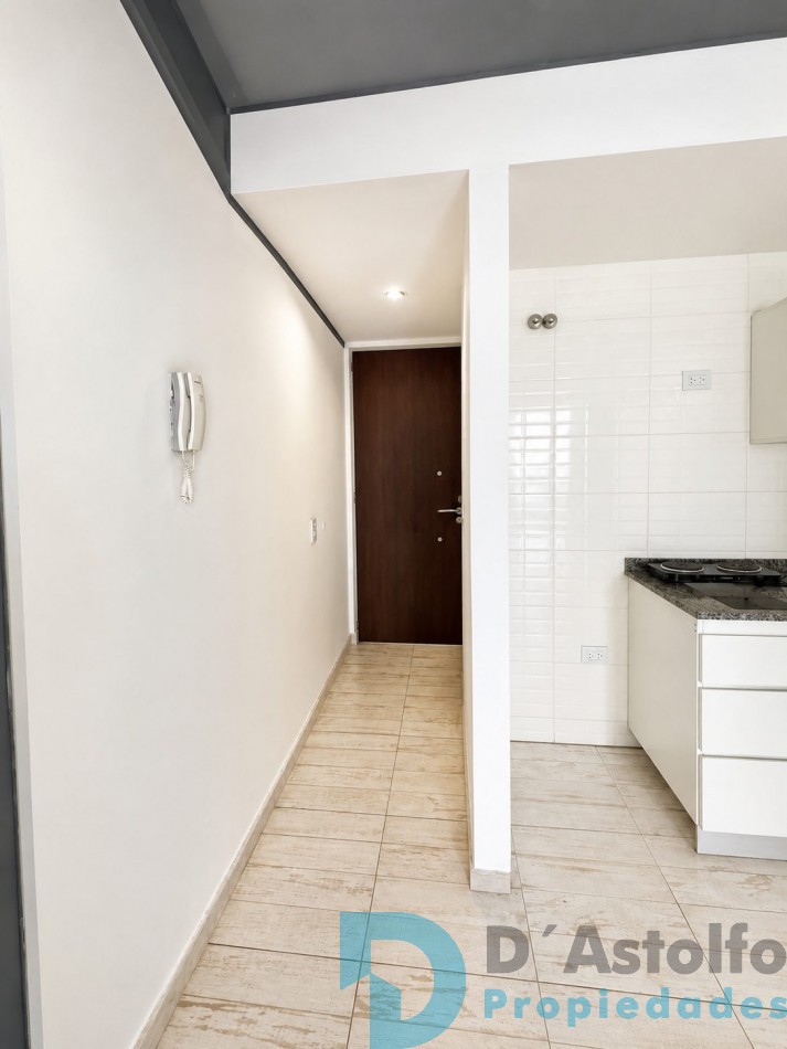 Impecable monoambiente c/cochera en alquiler