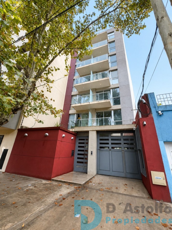 Impecable monoambiente c/cochera en alquiler
