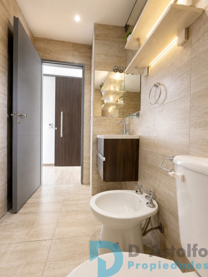 Impecable monoambiente c/cochera en alquiler