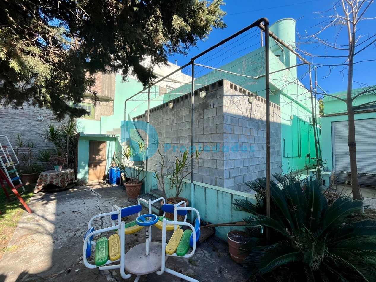 Excelente Local con vivienda