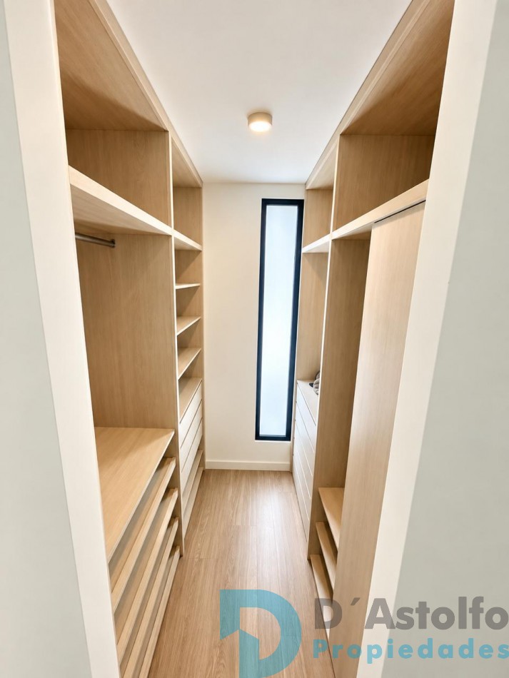 Excelente 2 ambientes con vestidor de 59 mts 