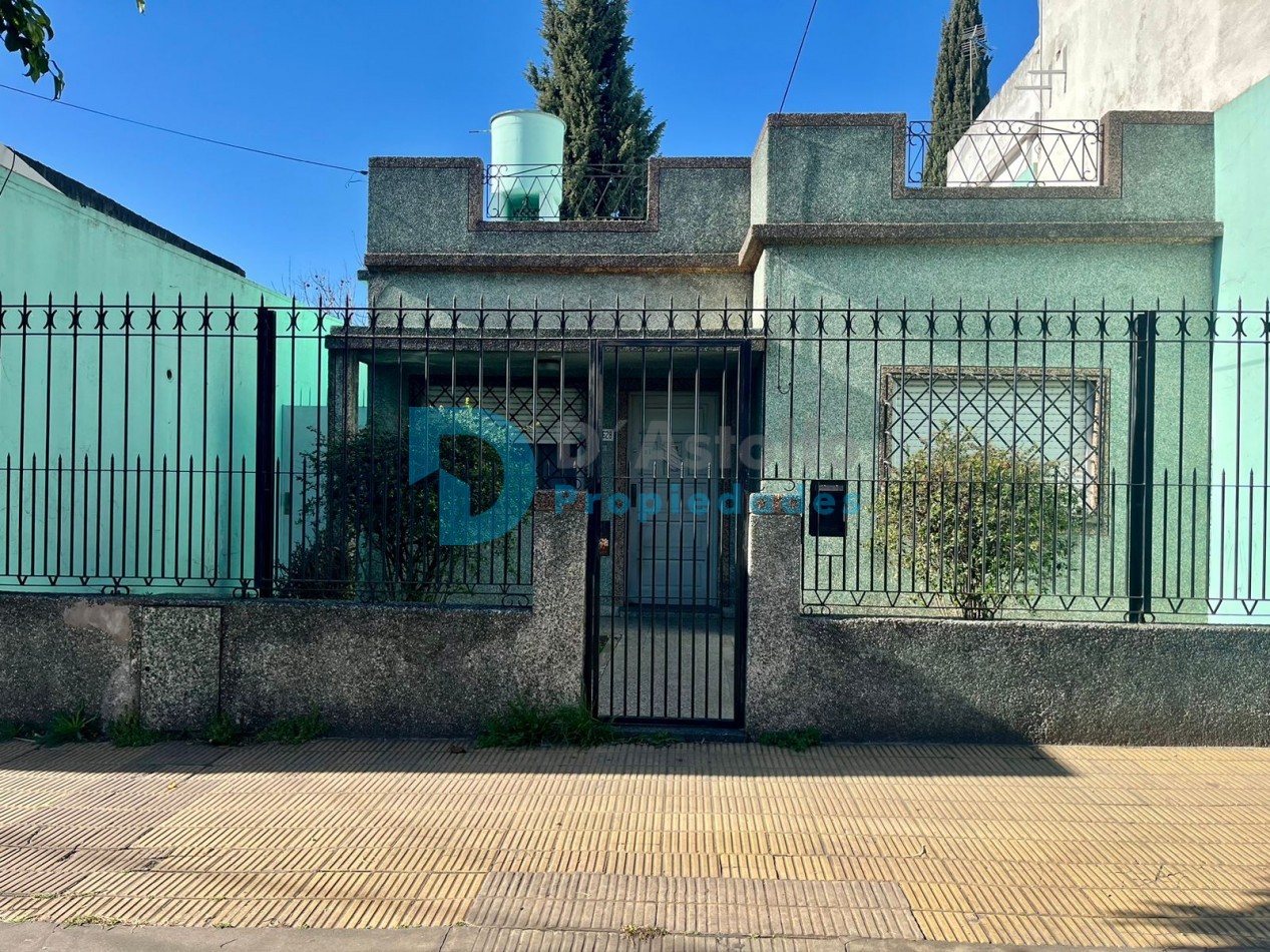Excelente Local con vivienda