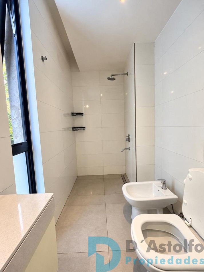 Excelente 2 ambientes con vestidor de 59 mts 