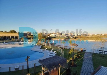 Lote en Lagos de Canning 2 
