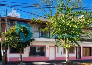 Hemosa casa para 2 familias 